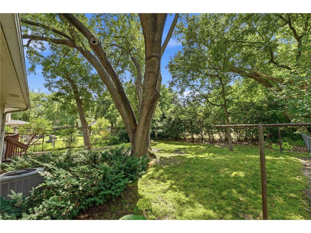 3511 Zane Avenue N Crystal MN 55422 7106315 image36
