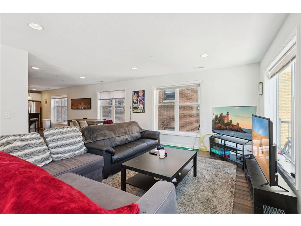 3512 Dupont Avenue S Minneapolis MN 55408 7017712 image12