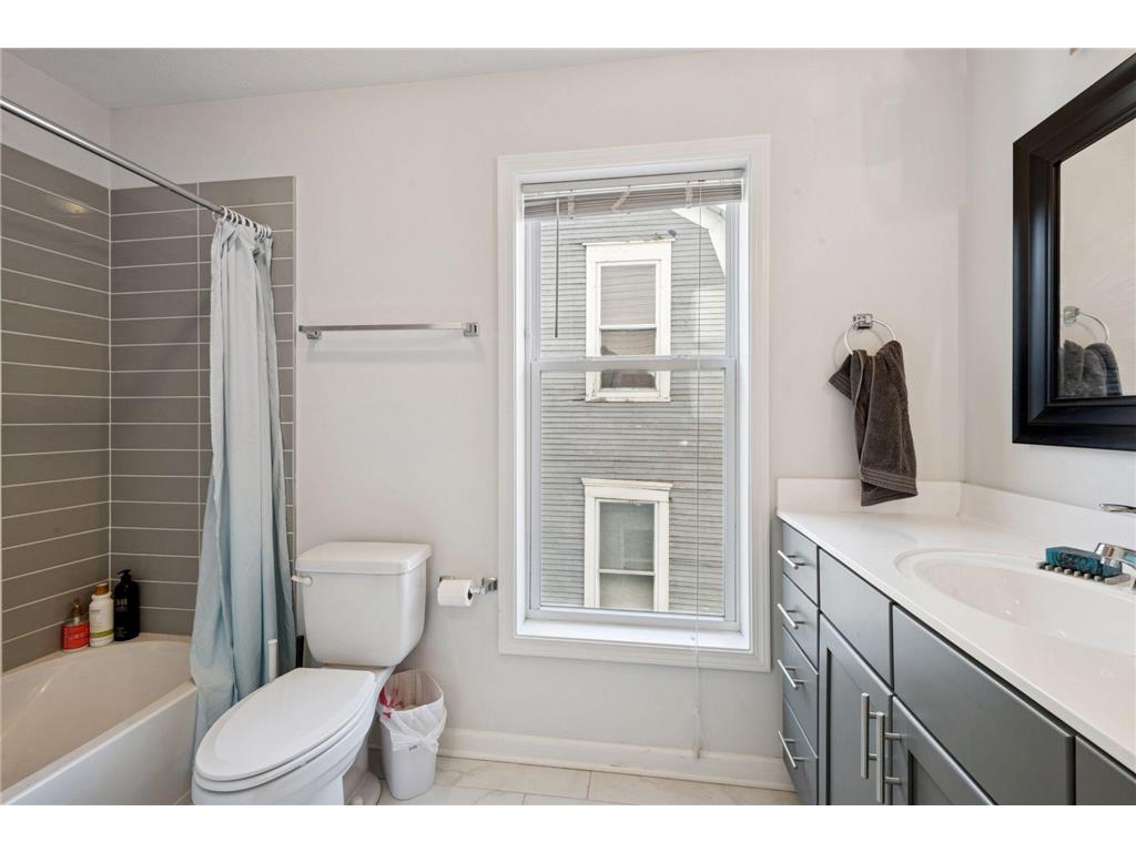 3512 Dupont Avenue S Minneapolis MN 55408 7017712 image14