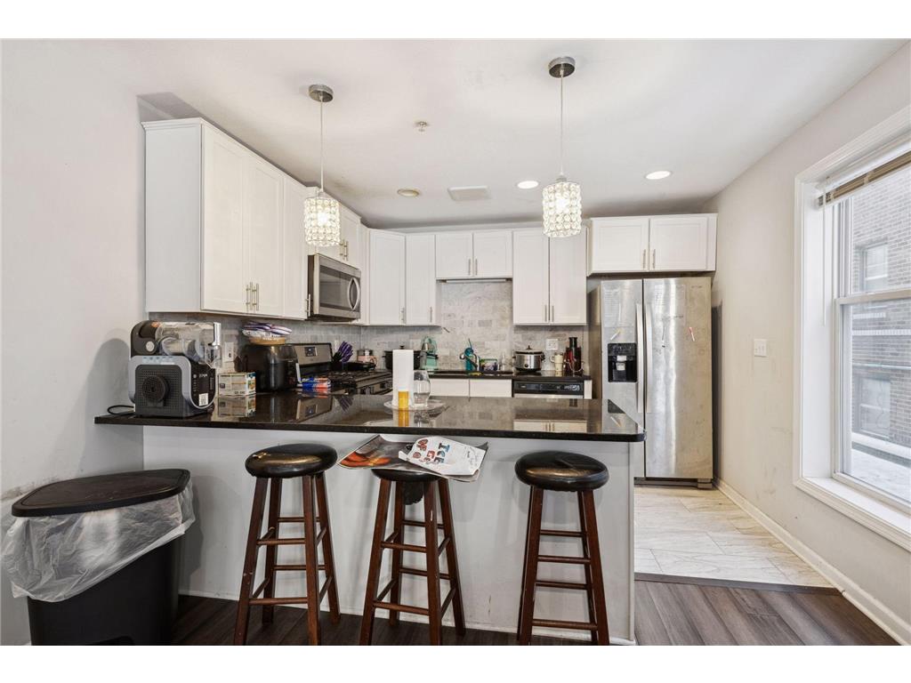 3512 Dupont Avenue S Minneapolis MN 55408 7017712 image23