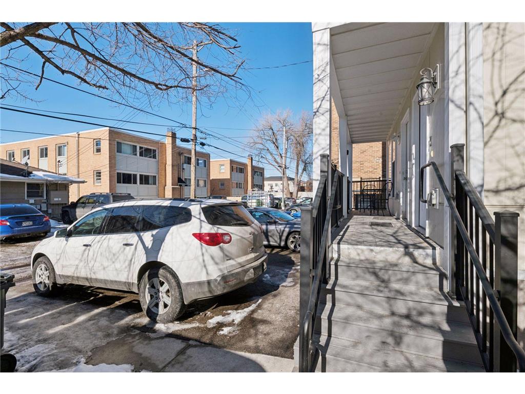 3512 Dupont Avenue S Minneapolis MN 55408 7017712 image27