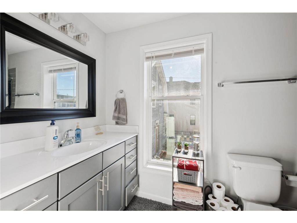 3512 Dupont Avenue S Minneapolis MN 55408 7017712 image36