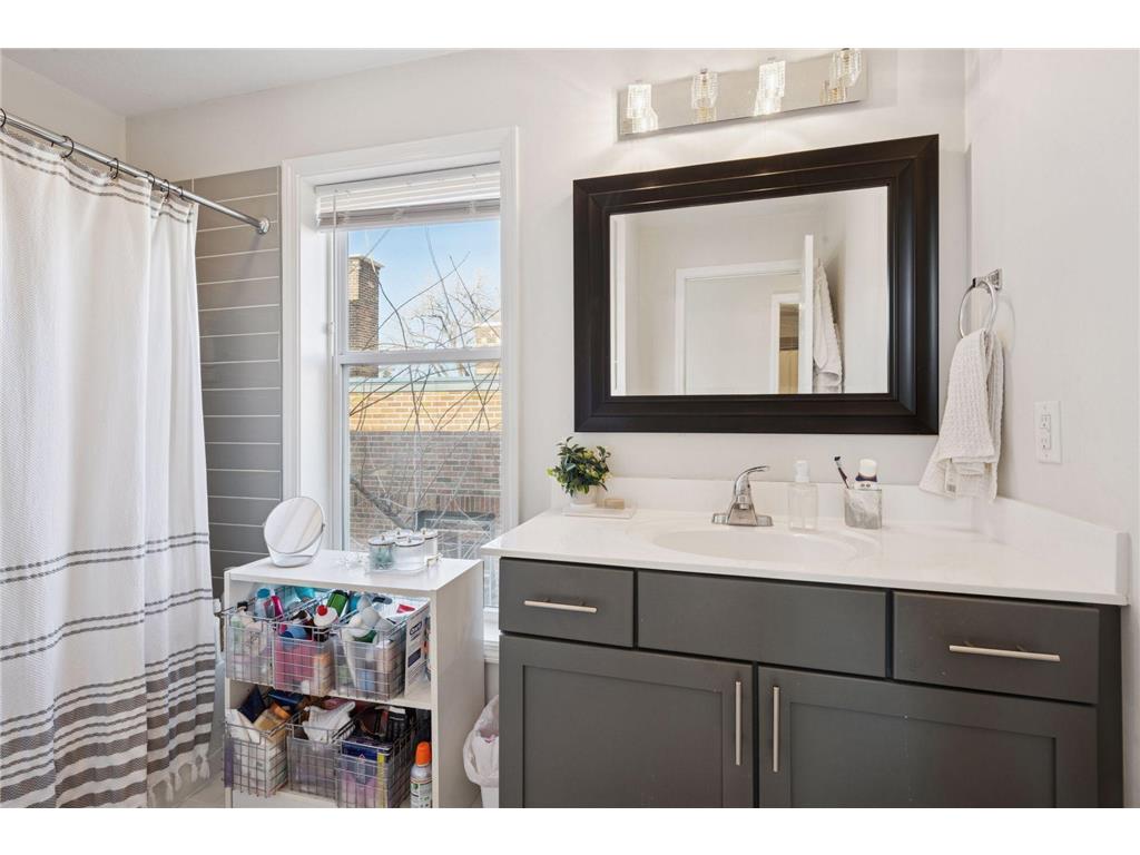 3512 Dupont Avenue S Minneapolis MN 55408 7017712 image40