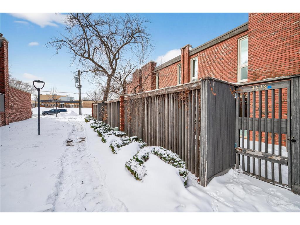 3513 37th Avenue NE Saint Anthony MN 55421 6814899 image1