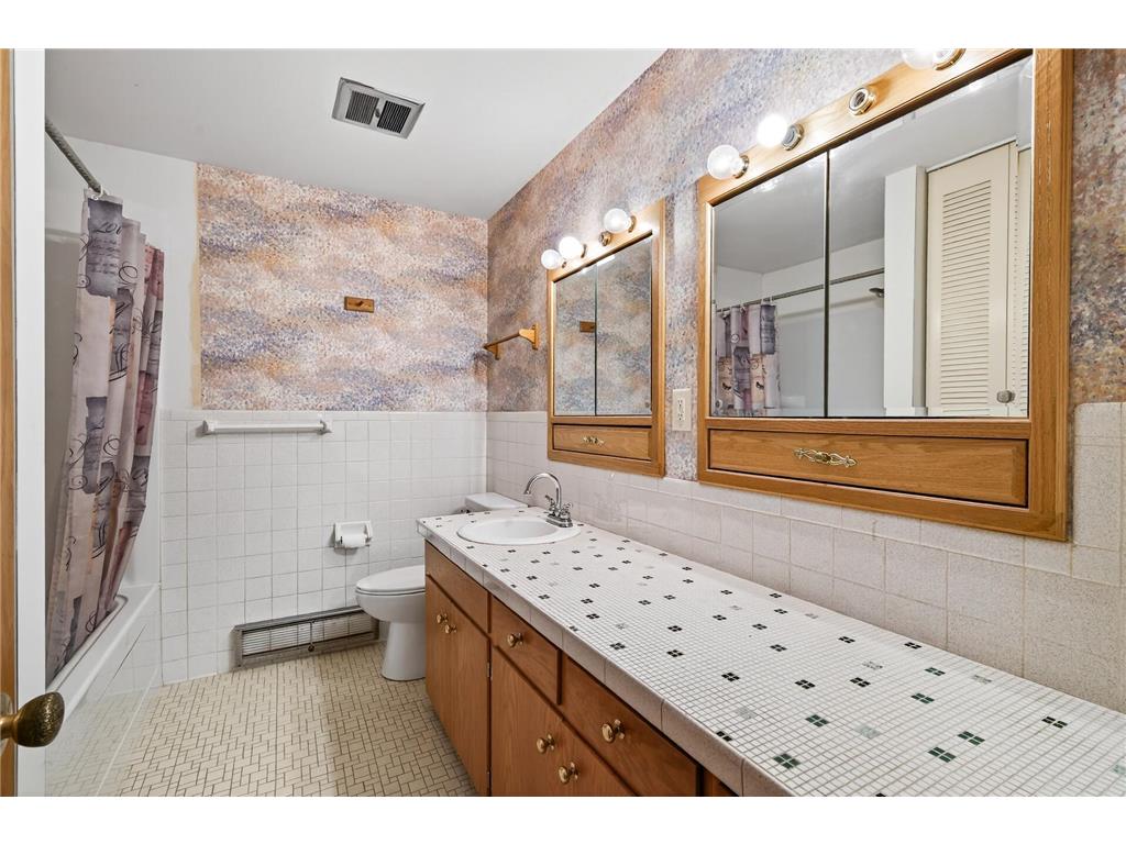 3513 37th Avenue NE Saint Anthony MN 55421 6814899 image19