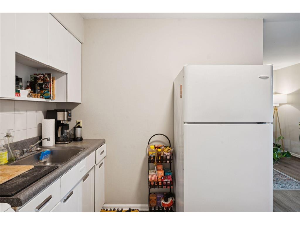 3513 Emerson Avenue S Minneapolis MN 55408 6823198 image13