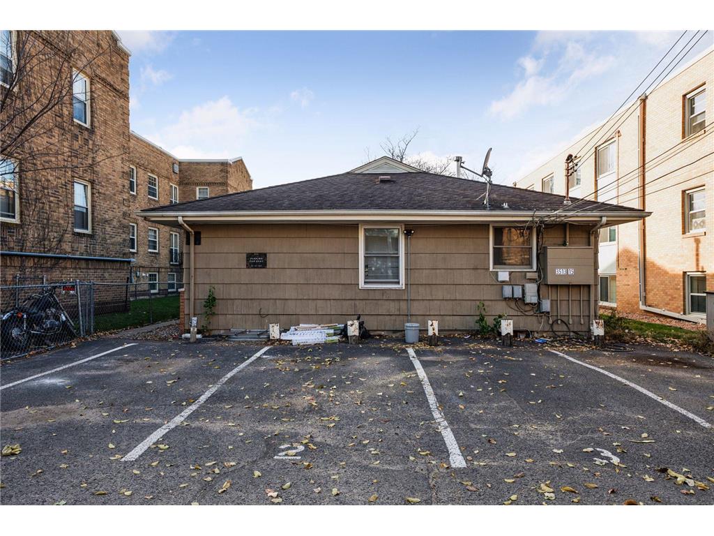 3513 Emerson Avenue S Minneapolis MN 55408 6823198 image26