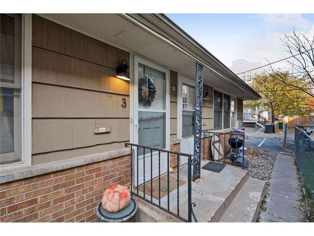 3513 Emerson Avenue S Minneapolis MN 55408 6823198 image4