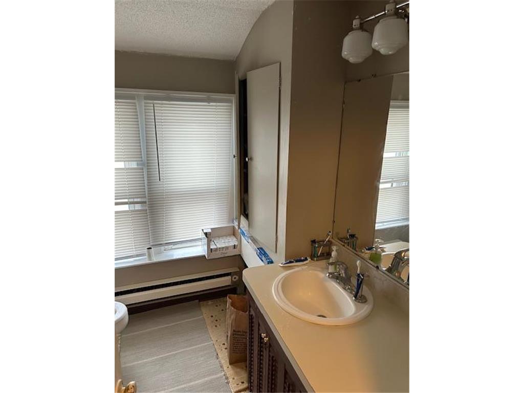 3513 Hennepin Avenue Minneapolis MN 55408 6634818 image15