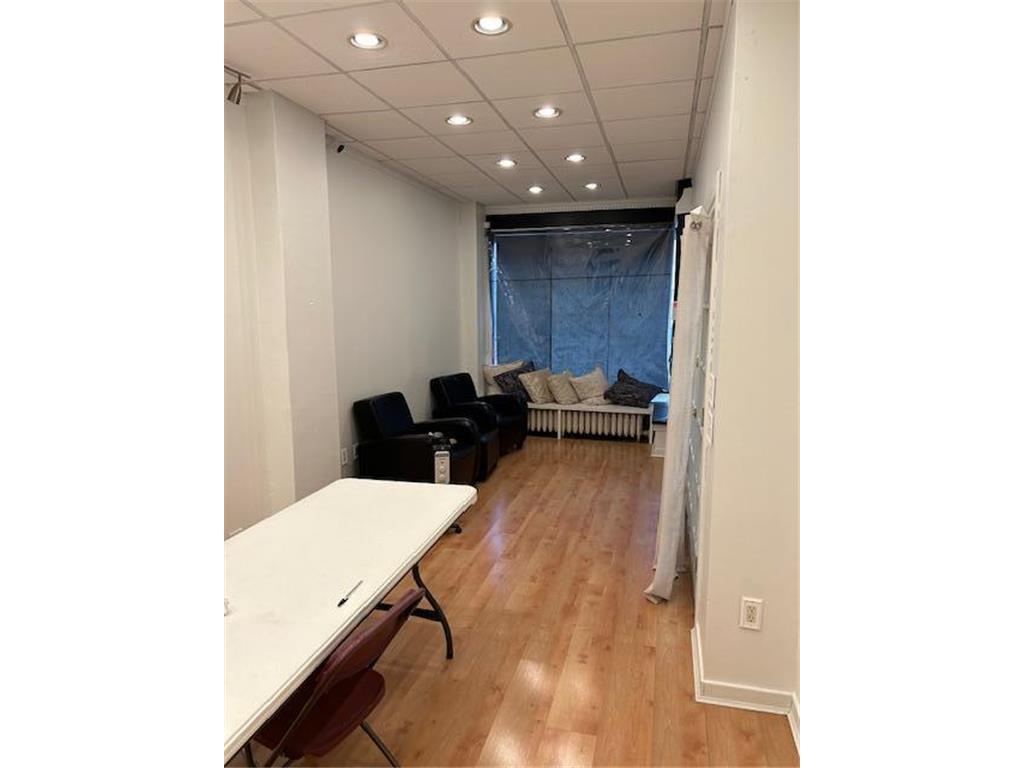 3513 Hennepin Avenue Minneapolis MN 55408 6634818 image4