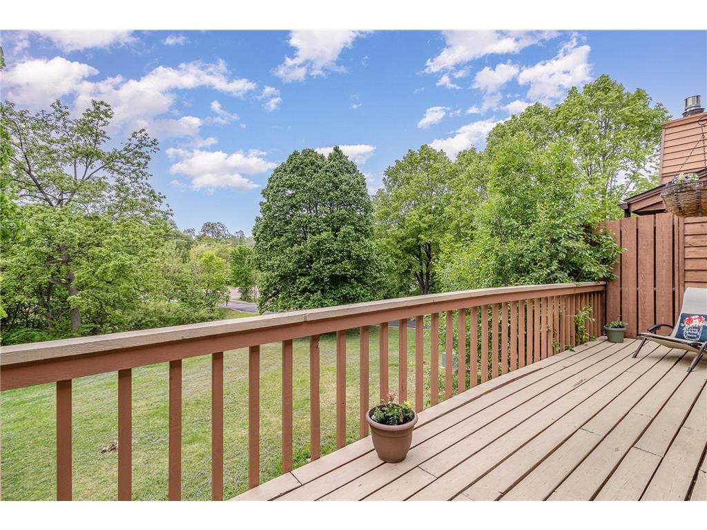 3514 Douglas Drive N, Crystal, MN, 55422 | MLS: 6724227 | Edina Realty