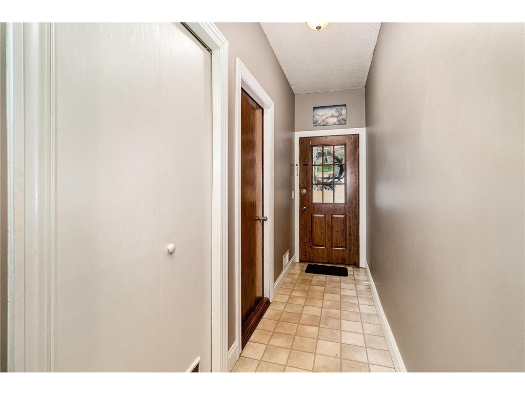 3514 Douglas Drive N, Crystal, MN, 55422 | MLS: 6724227 | Edina Realty