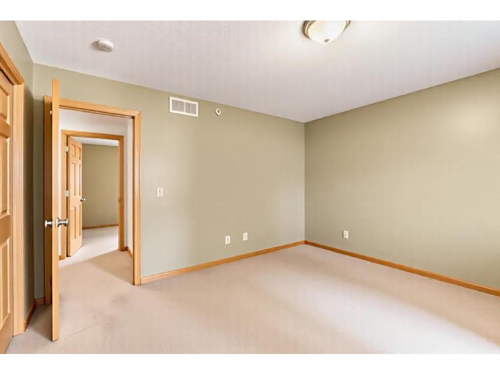 3514 Grand Avenue S Minneapolis MN 55408 7079275 image15
