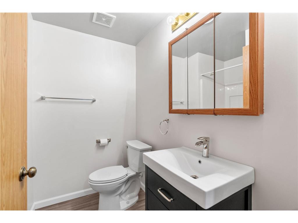 3514 Grand Avenue S Minneapolis MN 55408 7079275 image18