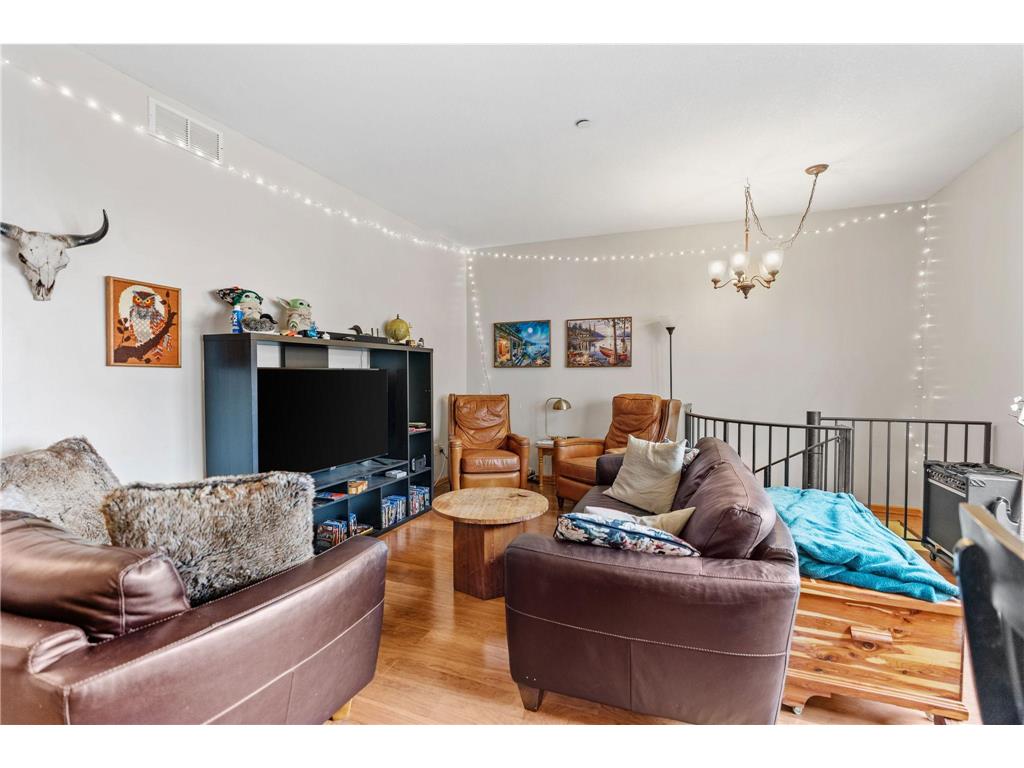 3514 Grand Avenue S Minneapolis MN 55408 7079275 image25