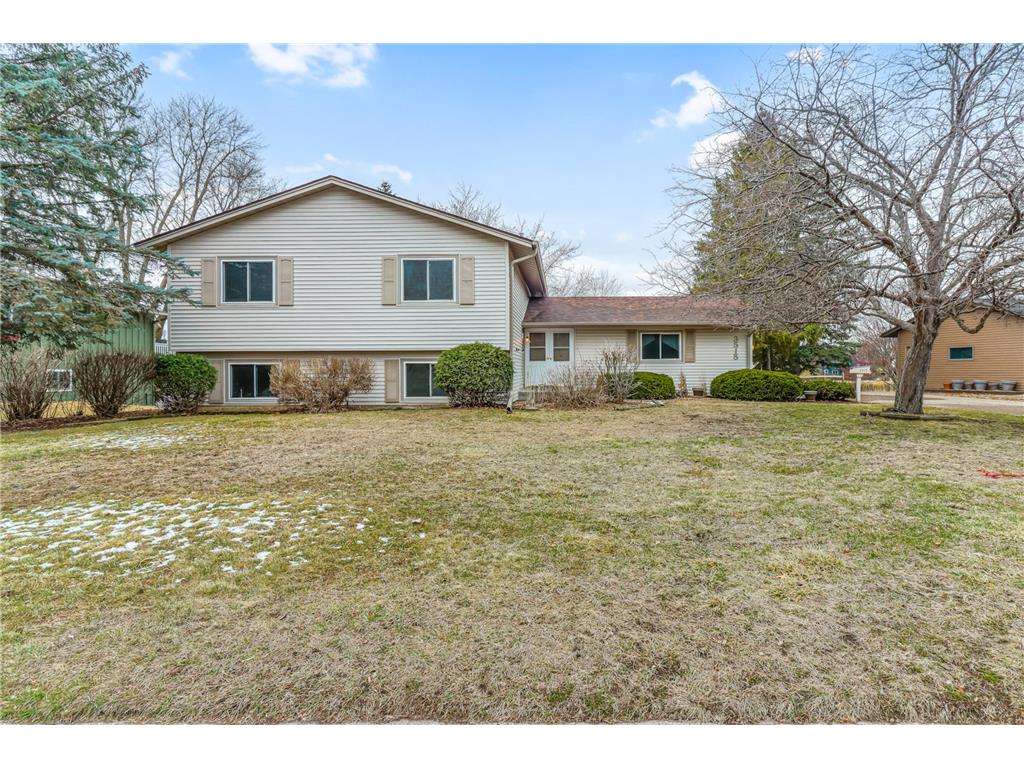 3515 Glen Oaks Avenue White Bear Lake MN 55110 - Pepper Tree Pond 6693953 image1