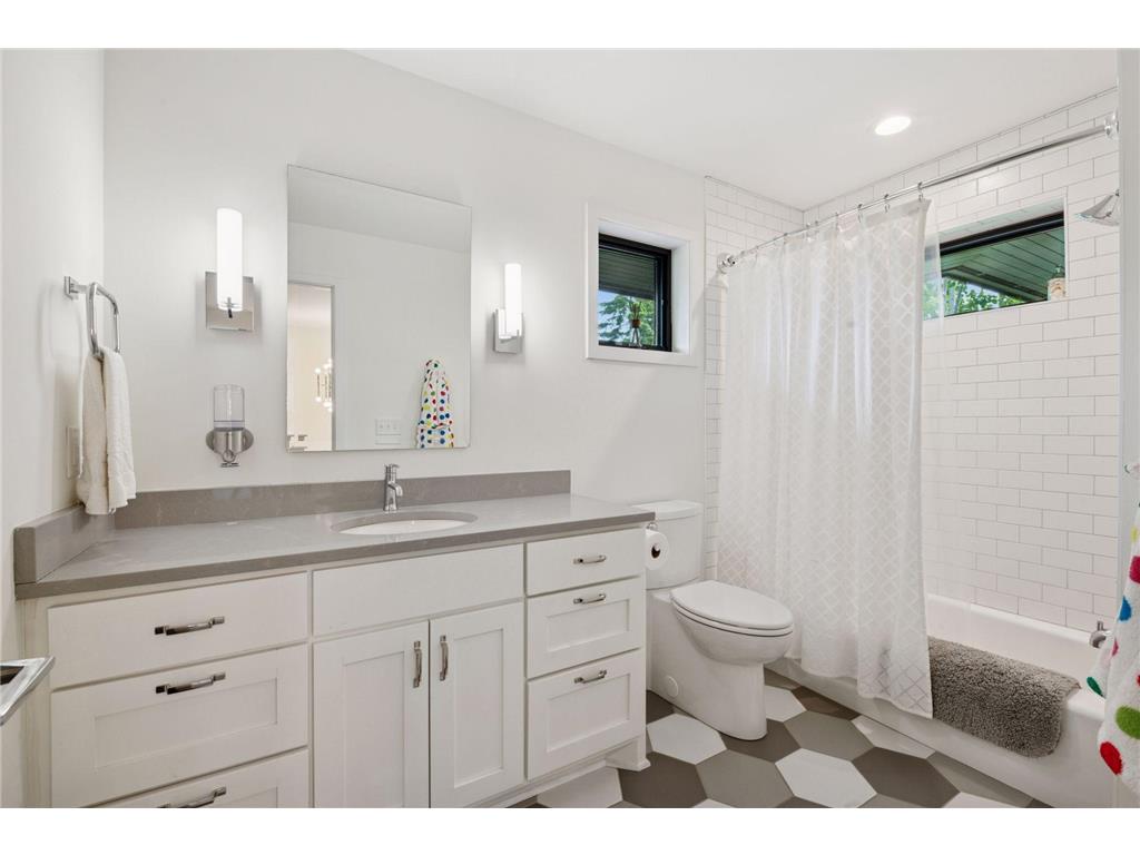 3516 W Fuller Street Edina MN 55410 7041523 image40