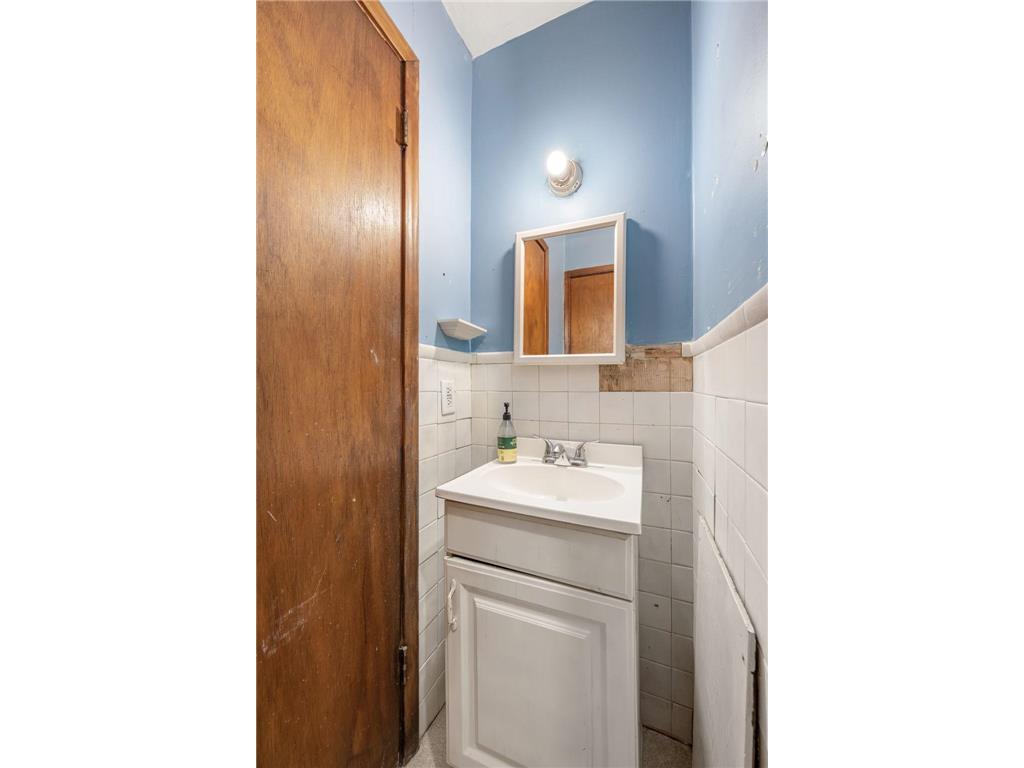 3518 E Minnehaha Parkway Minneapolis MN 55406 7033631 image18