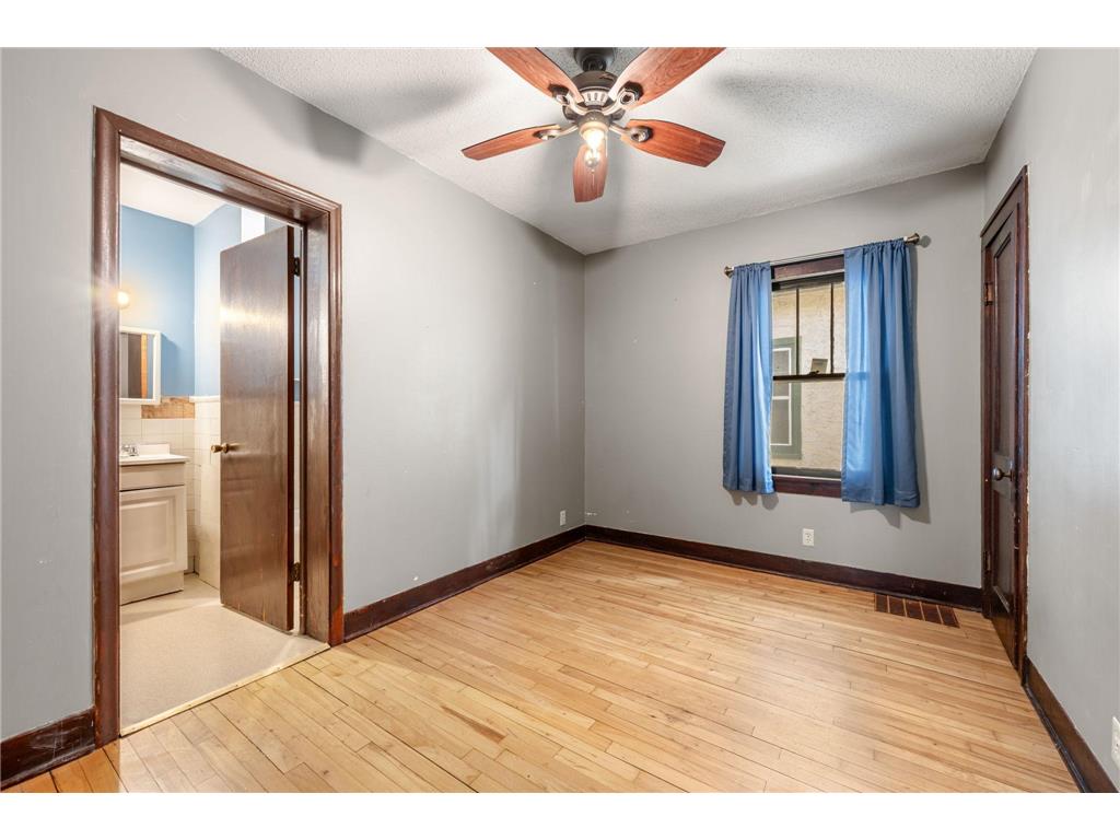 3518 E Minnehaha Parkway Minneapolis MN 55406 7033631 image19