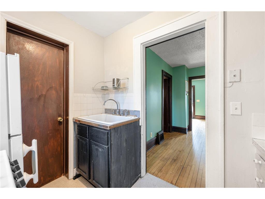 3518 E Minnehaha Parkway Minneapolis MN 55406 7033631 image21