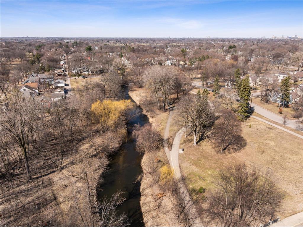 3518 E Minnehaha Parkway Minneapolis MN 55406 7033631 image33