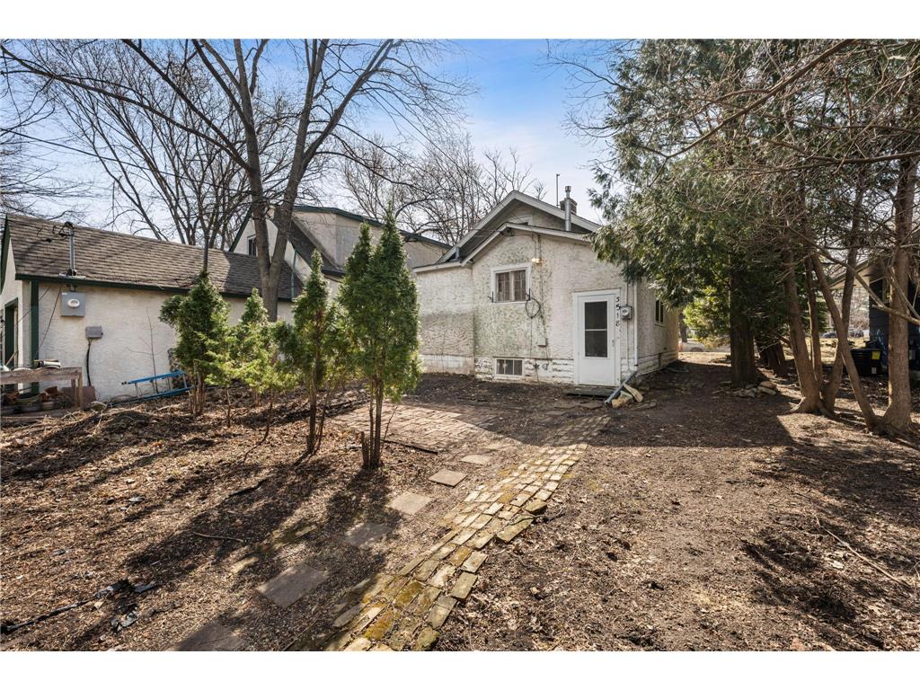 3518 E Minnehaha Parkway Minneapolis MN 55406 7033631 image44