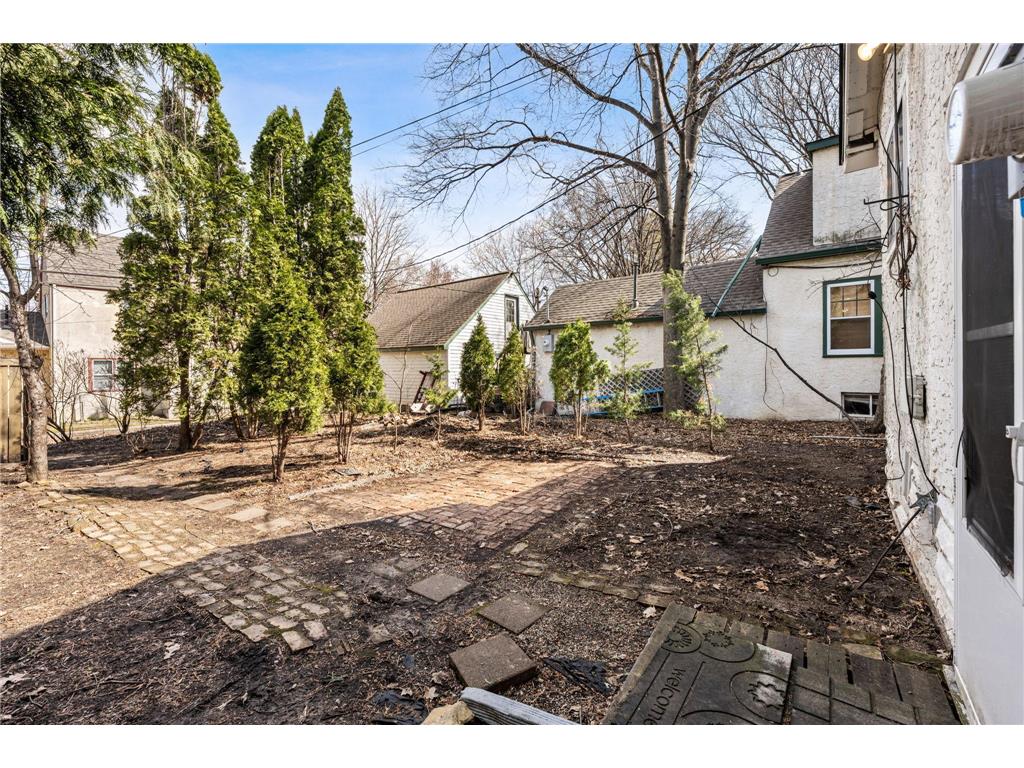 3518 E Minnehaha Parkway Minneapolis MN 55406 7033631 image46