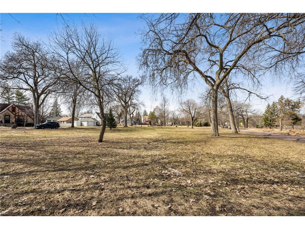 3518 E Minnehaha Parkway Minneapolis MN 55406 7033631 image52