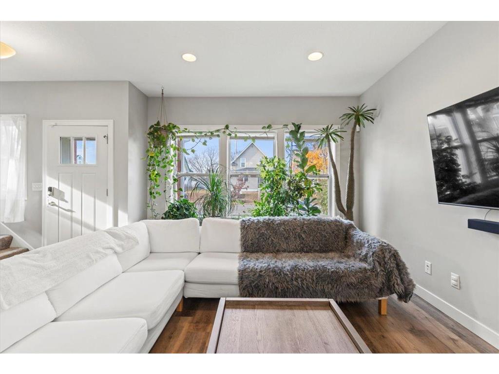 3518 Emerson Avenue N Minneapolis MN 55412 6632487 image1