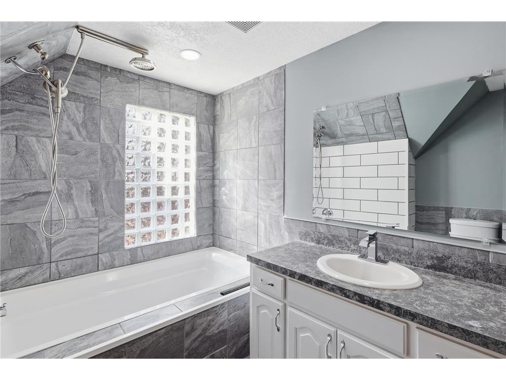 3519 County Road 5 NE Isanti Twp MN 55040 7050309 image12