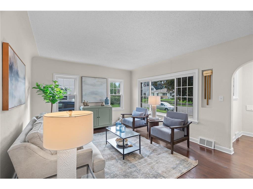 352 12th Avenue N South Saint Paul MN 55075 6779386 image1