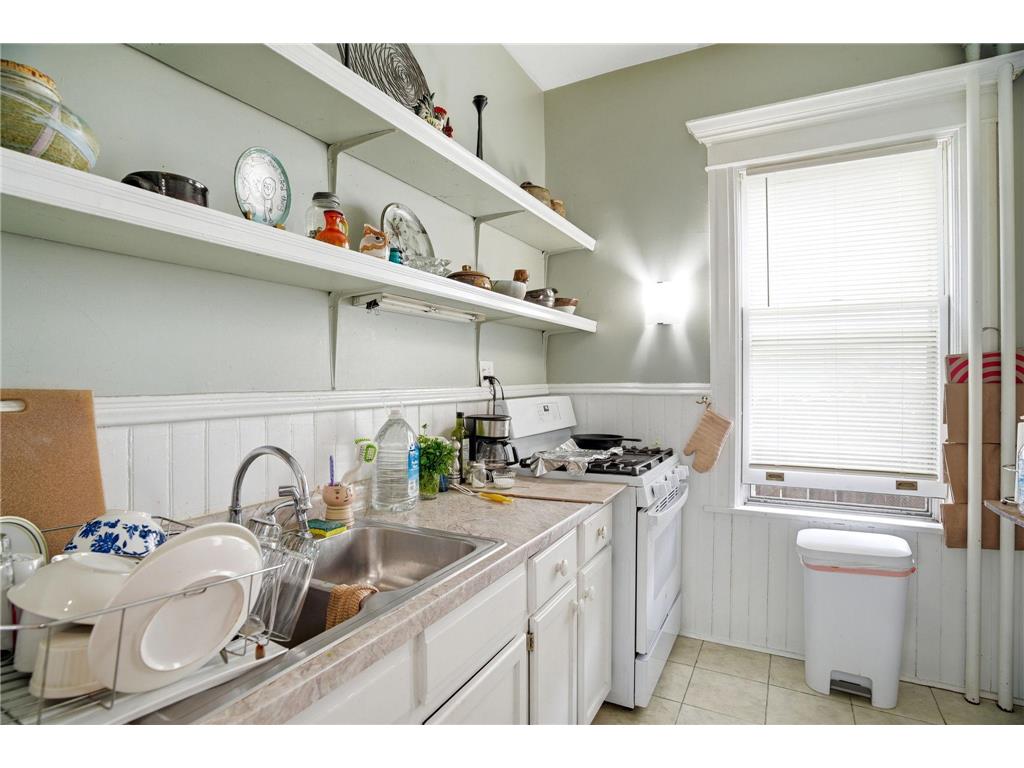 352 Bates Avenue Saint Paul MN 55106 7073764 image12