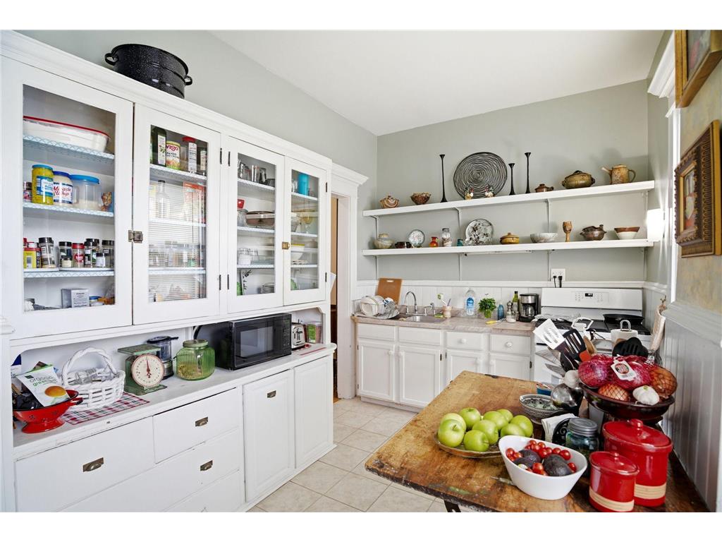 352 Bates Avenue Saint Paul MN 55106 7073764 image14
