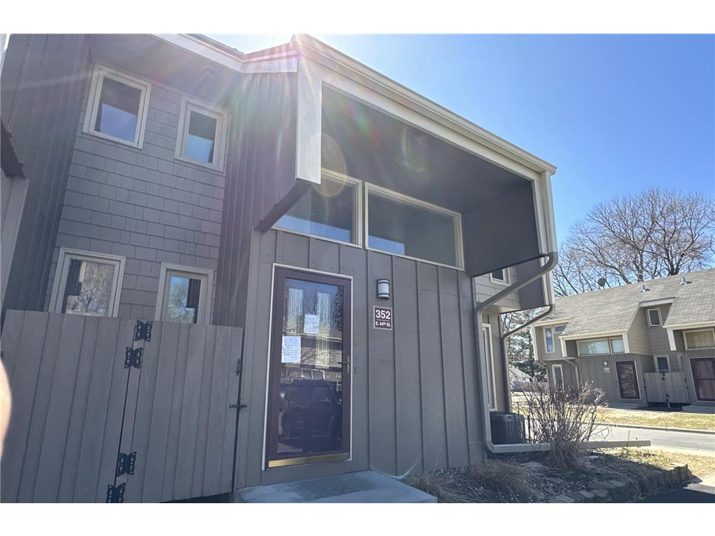 352 E 44th Street Minneapolis MN 55409 6703810 image1