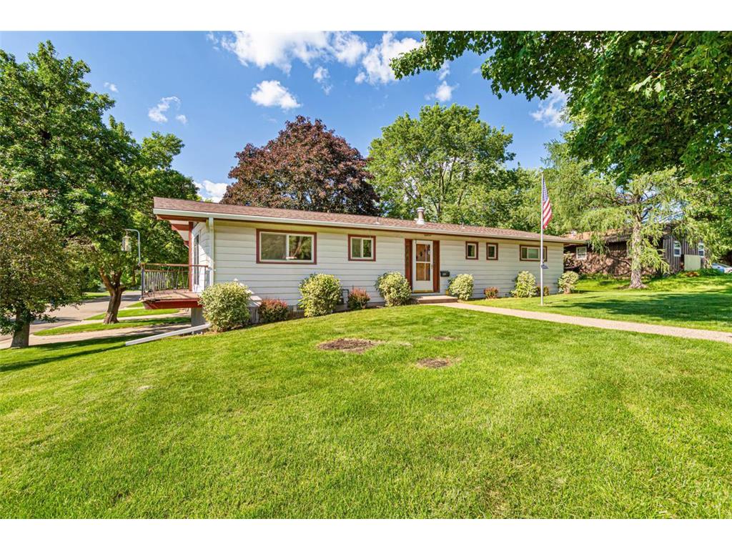 352 W Holly Street Owatonna MN 55060 6747731 image1