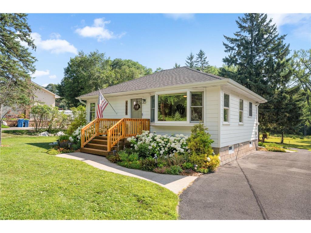 3520 Edgerton Street Vadnais Heights MN 55127 7099659 image1