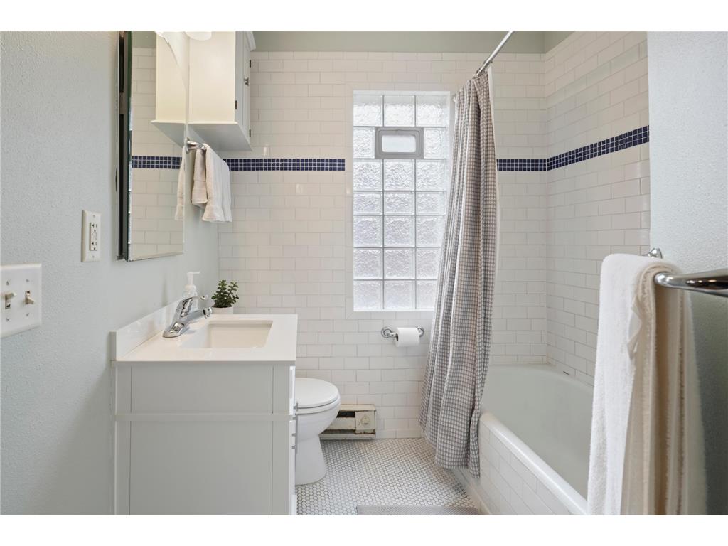 3520 Emerson Avenue S #202 Minneapolis MN 55408 7060838 image15
