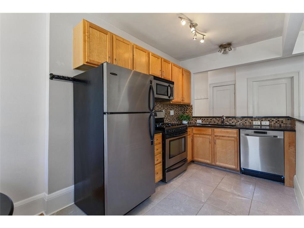 3520 Emerson Avenue S #205 Minneapolis MN 55408 7042617 image8