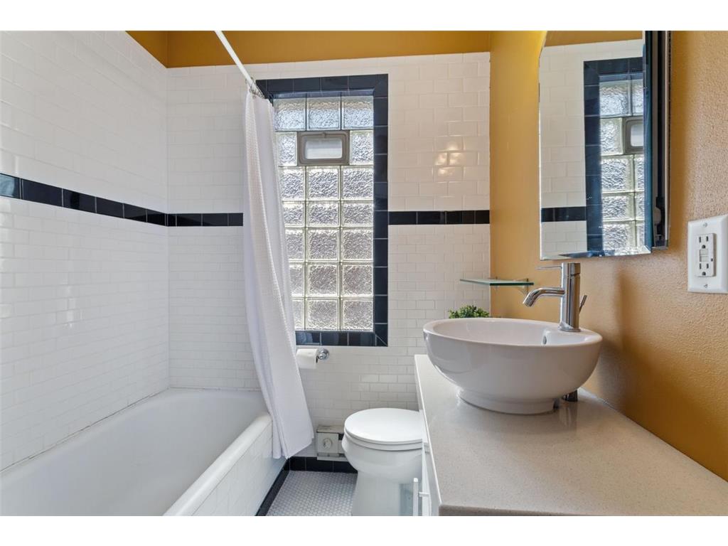 3520 Emerson Avenue S #205 Minneapolis MN 55408 7042617 image9