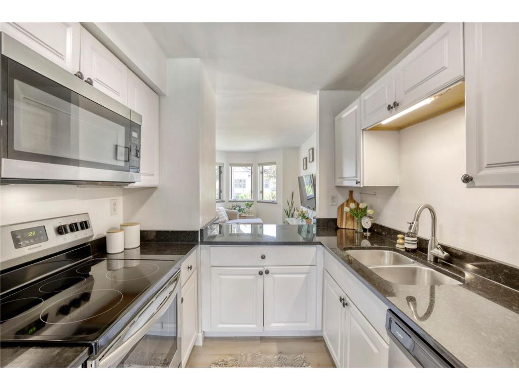 3521 Clinton Avenue Minneapolis MN 55408 7048960 image10