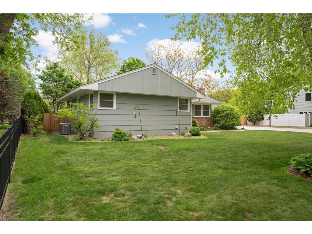 3523 Comet Lane Minnetonka MN 55345 7058301 image34