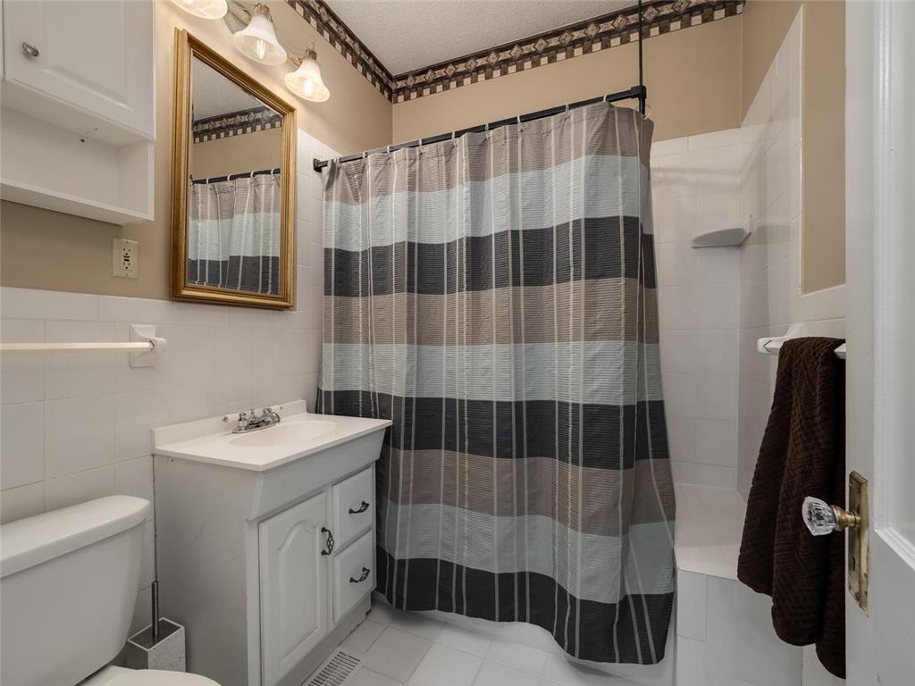 3523 Humboldt Avenue N Minneapolis MN 55412 7093397 image22