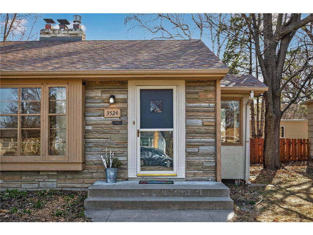 3524 Abbott Avenue N Robbinsdale MN 55422 7019103 image1