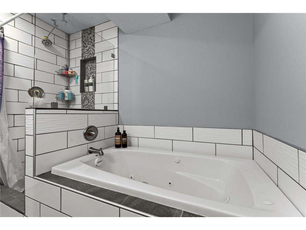 3525 Bryant Avenue Anoka MN 55303 7105673 image4