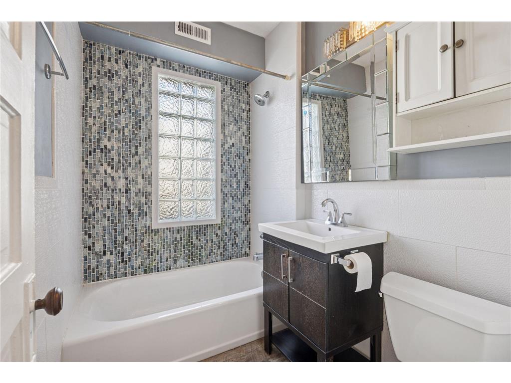 3528 Bloomington Avenue Minneapolis MN 55407 7046526 image24
