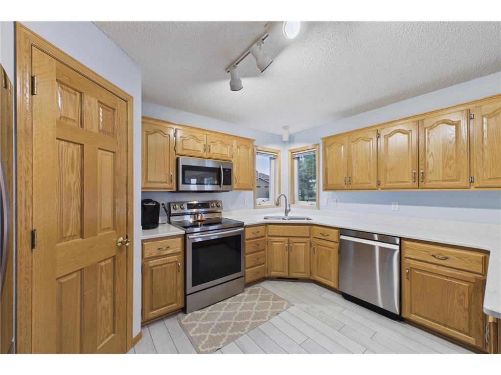 3529 Rose Court N Brooklyn Park MN 55443 7088801 image8
