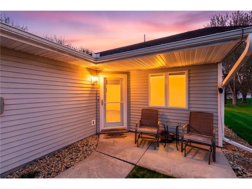 353 Meadowview Court Baldwin WI 54002 7058146 image1
