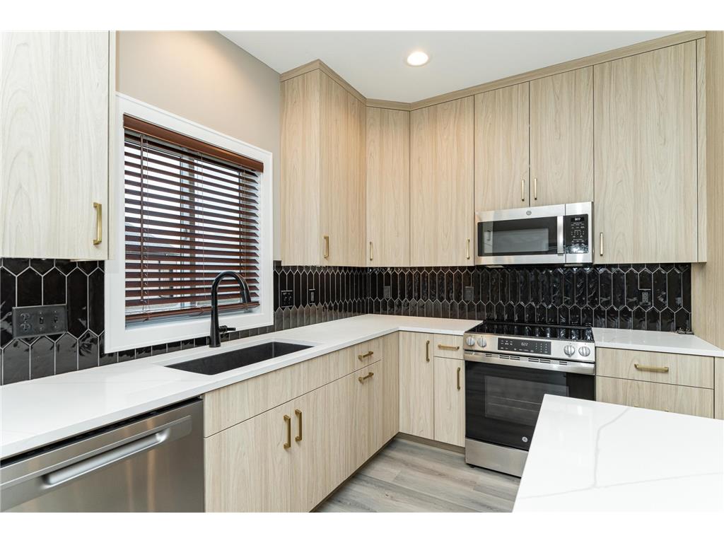 353 Spring Day Court NE Eyota MN 55934 7008944 image9