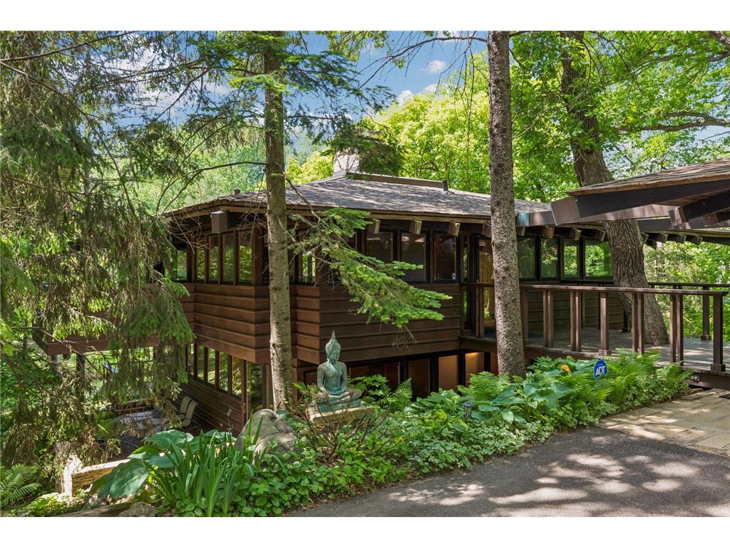 3530 Ridgewood Road Arden Hills MN 55112 - Johanna 7092068 image2