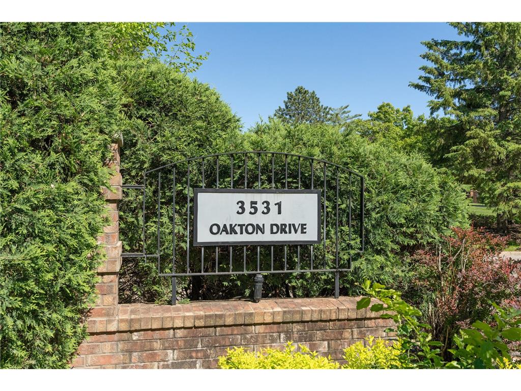 3531 Oakton Drive #2005 Minnetonka MN 55305 7071601 image1